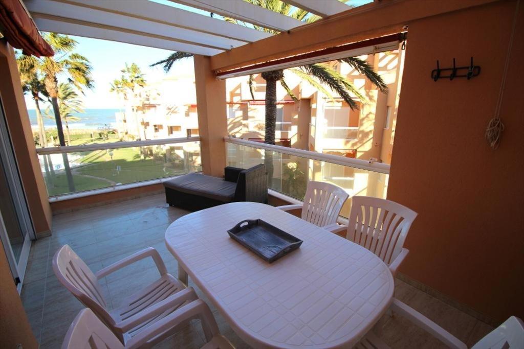 Flamingo 21 By Homeprive Denia Szoba fotó